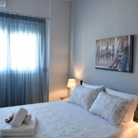 Family Apartments 4 Lechaio Екстериор снимка