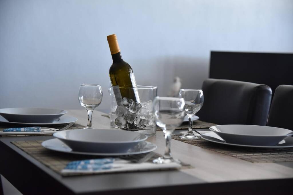 Family Apartments 4 Lechaio Екстериор снимка