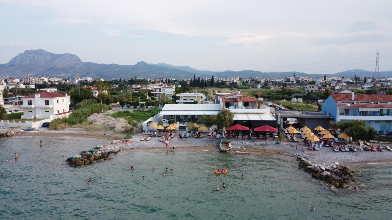 Family Apartments 4 Lechaio Екстериор снимка