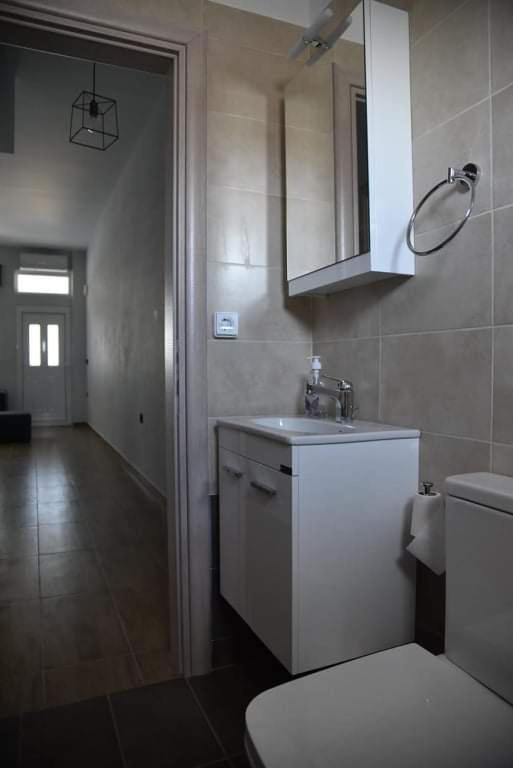 Family Apartments 4 Lechaio Екстериор снимка