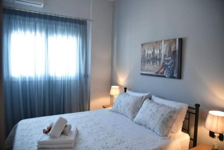 Family Apartments 4 Lechaio Екстериор снимка